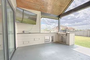 111 Fosters Branch Dr, Schulenburg, TX 78956 - Photo 29