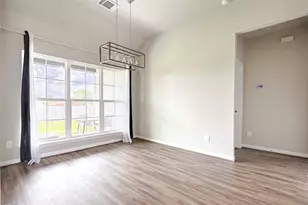 111 Fosters Branch Dr, Schulenburg, TX 78956 - Photo 9