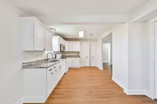 1014 49th St, Galveston, TX 77551 - Photo 9