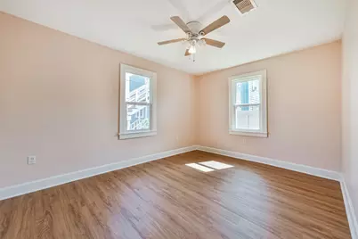 1014 49th Street, Galveston, TX 77551 - Photo 17