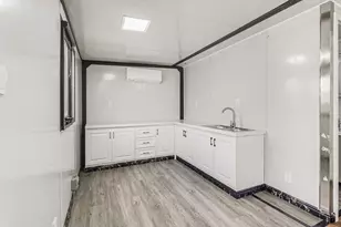 2466 Avenue D, Dickinson, TX 77539 - Photo 9