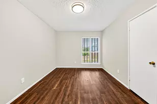 7714 Renwick Dr, Houston, TX 77081 - Photo 17