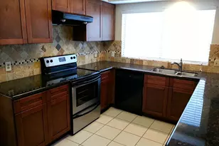 1907 Liberty Point Ln, Sugar Land, TX 77478 - Photo 3