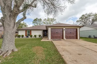 1433 N Park Ridge Drive, Deer Park, TX 77536 - Photo 1