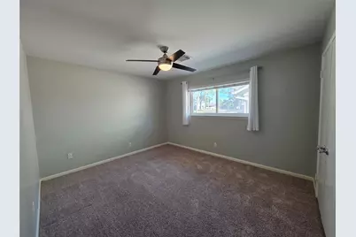 11219 Valley Spring Drive, Houston, TX 77043 - Photo 13