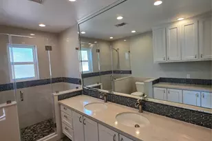 11219 Valley Spring Dr, Houston, TX 77043 - Photo 7