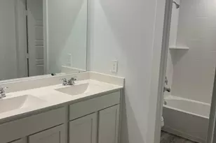 10519 Hadley Pk Trl, Houston, TX 77051 - Photo 15