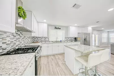 11907 Hedgegate Drive, Houston, TX 77065 - Photo 5