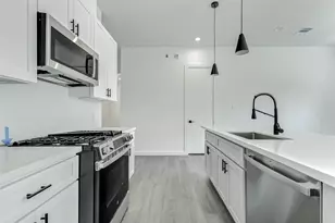 6017 Beall St, Houston, TX 77091 - Photo 9