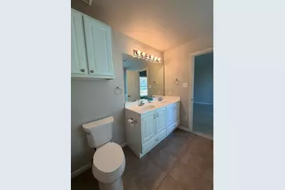 54 E Misty Dawn Drive, The Woodlands, TX 77385 - Photo 11