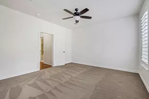 12 Tassia Ln, Pasadena, TX 77058 - Photo 23