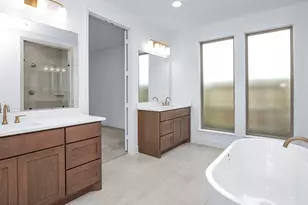 425 Lone Ranger Dr, Montgomery, TX 77316 - Photo 9