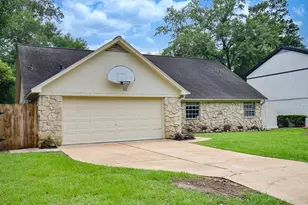 9903 Bromel Station St, Houston, TX 77070 - Photo 3