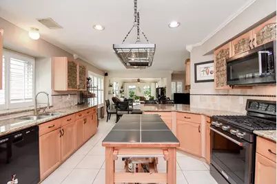 222 High Meadows Drive, Sugar Land, TX 77479 - Photo 13