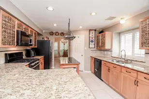 222 High Meadows Dr, Sugar Land, TX 77479 - Photo 11