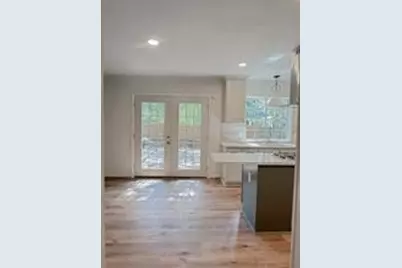 150 Rushwing Place, The Woodlands, TX 77381 - Photo 5