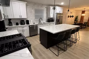 6305 Gay St, Houston, TX 77022 - Photo 7