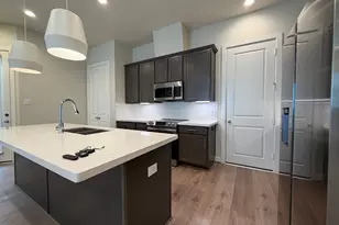 5915 Haring Ln, Houston, TX 77091 - Photo 3