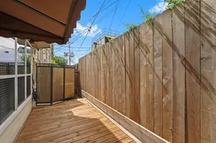 2646 Couch, Houston, TX 77008 - Photo 21