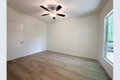 202 Second, Navasota, TX 77868 - Photo 5