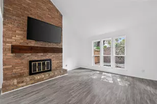 16215 Havenhurst Dr, Houston, TX 77059 - Photo 9