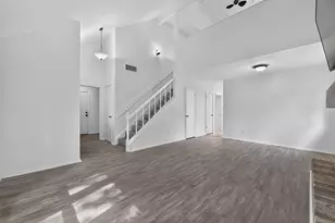 16215 Havenhurst Dr, Houston, TX 77059 - Photo 5