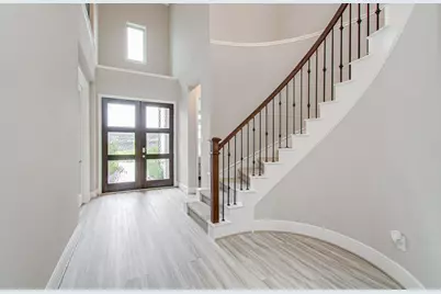 10015 Crescent Wood Drive, Missouri City, TX 77459 - Photo 5