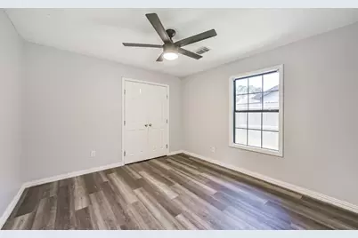 1206 Layton Street, Baytown, TX 77520 - Photo 27