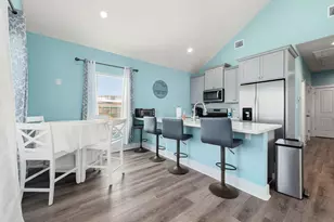 1840 Pompano Ln, Crystal Beach, TX 77650 - Photo 5