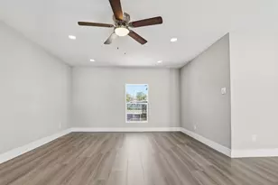 301 Brown Dr, Texas City, TX 77591 - Photo 7