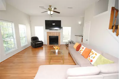 4219 Field Meadow Drive, Katy, TX 77449 - Photo 9