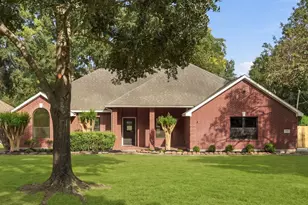 1002 Westwood North Dr, Magnolia, TX 77354 - Photo 1