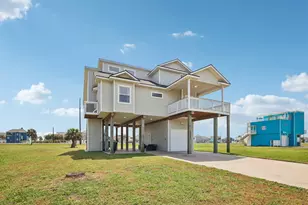 18423 Shaman Dr, Galveston, TX 77554 - Photo 3
