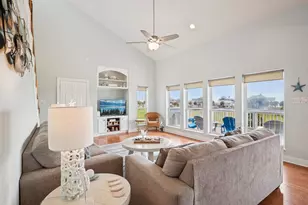 18423 Shaman Dr, Galveston, TX 77554 - Photo 3