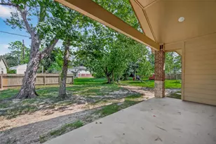 18402 Steele Point Dr, Crosby, TX 77532 - Photo 21