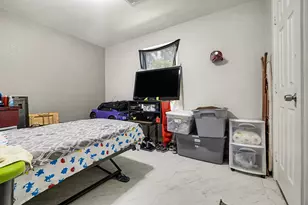4421 Caplin St, Houston, TX 77026 - Photo 11