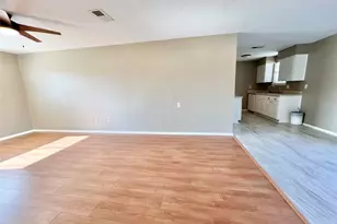 303 Brigadoon Ln, Friendswood, TX 77546 - Photo 9