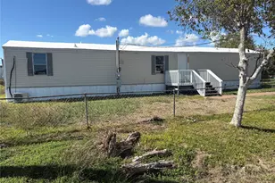 2501 Mcdonald Rd, Oyster Creek, TX 77541 - Photo 1