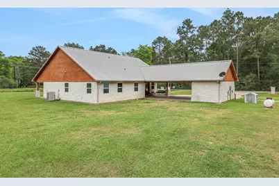413 Barnett Lane, Livingston, TX 77351 - Photo 3