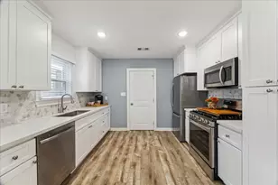 4102 Ave M 1/2, Galveston, TX 77550 - Photo 11