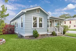 4102 Ave M 1/2, Galveston, TX 77550 - Photo 3