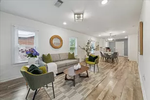 4102 Ave M 1/2, Galveston, TX 77550 - Photo 5