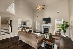 14407 Meadowlands Dr, Mont Belvieu, TX 77523 - Photo 9