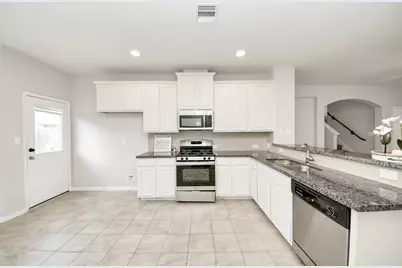 2722 Star Sky Way, Houston, TX 77045 - Photo 9