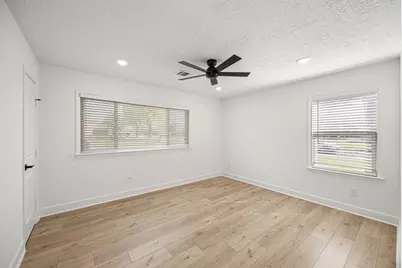 10230 Valencia Drive, Houston, TX 77013 - Photo 17