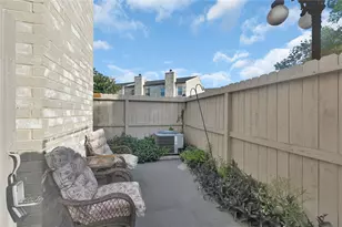 2860 Holly Hall St, Houston, TX 77054 - Photo 3