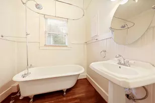 908 W 14th St, Houston, TX 77008 - Photo 13