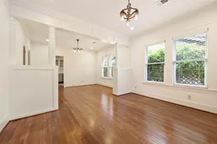 908 W 14th St, Houston, TX 77008 - Photo 3