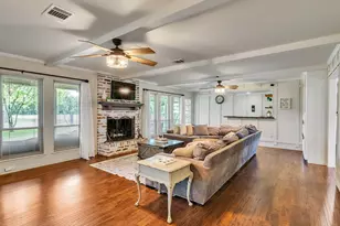 3606 E Creek Club Dr, Missouri City, TX 77459 - Photo 7