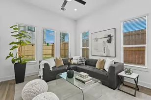 2588 W Tidwell Rd, Houston, TX 77091 - Photo 3